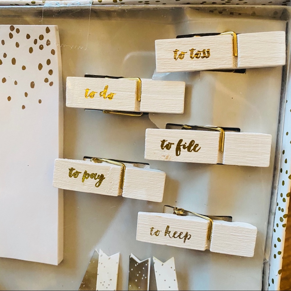 Notepads & Stationary Bundle - Picture 6 of 7